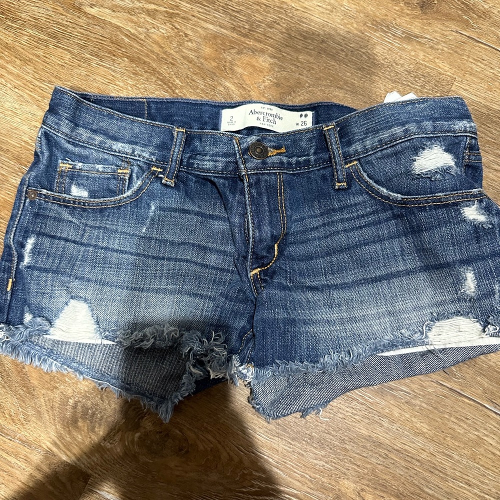 Medium wash Abercrombie and Fitch low rise short shorts distressed size 2